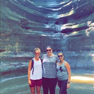 Meet your Posher, Emily